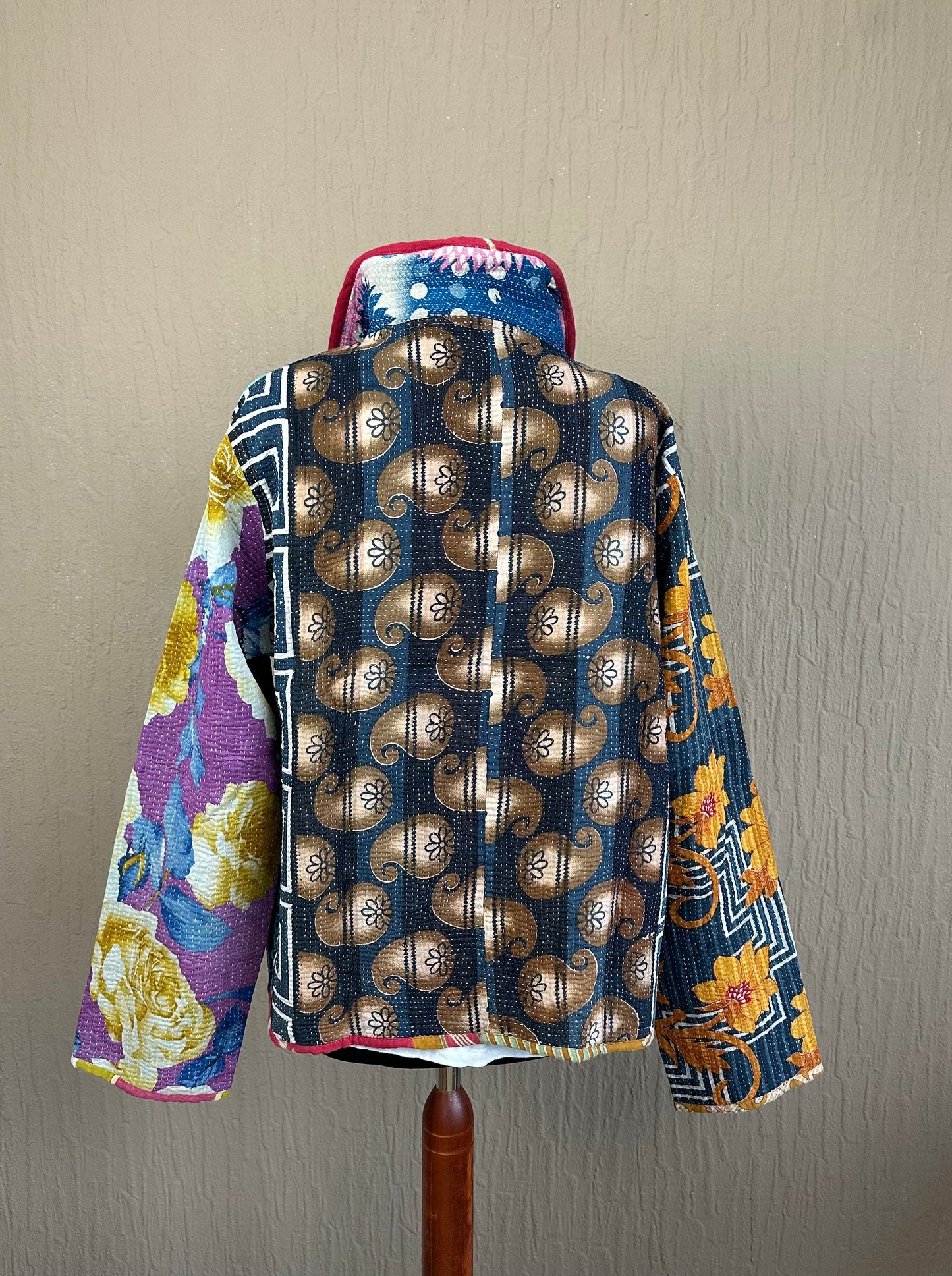 Vintage Kantha Jacke von hinten