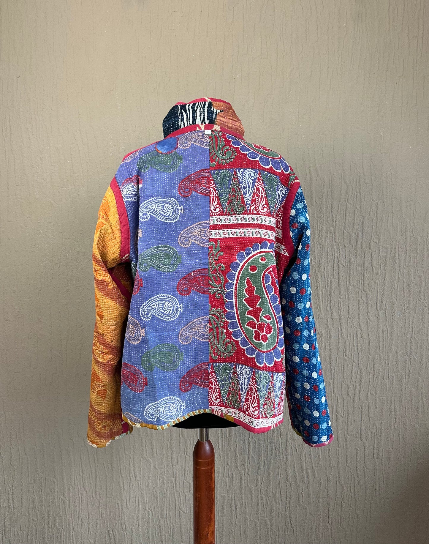 Vintage Kantha Jacke von hinten